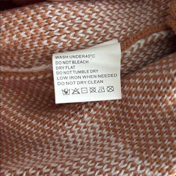 NEW Cardigan🌟 - Picture 4 of 5